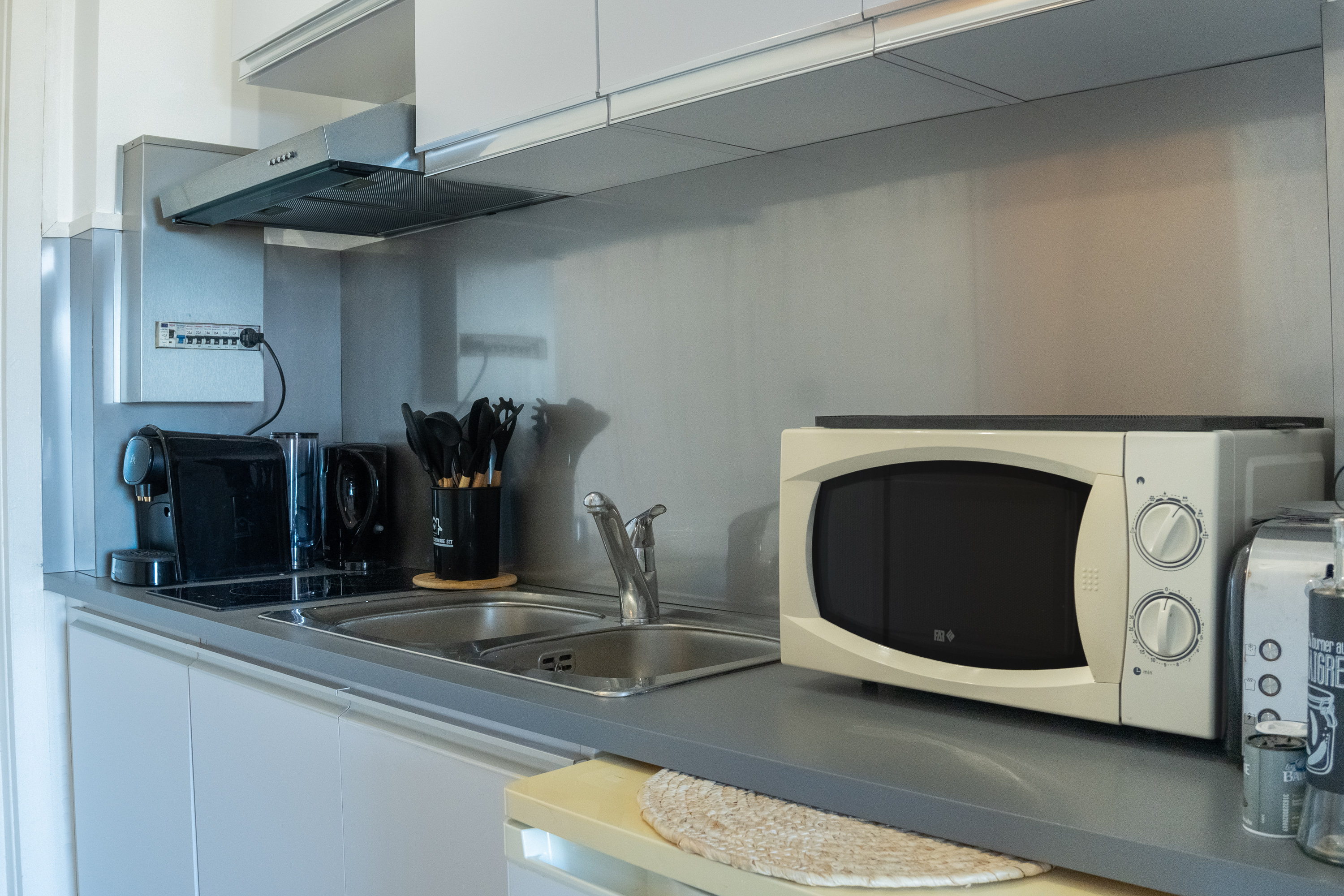 Cuisine équipée Nespresso studio Nice Cannes